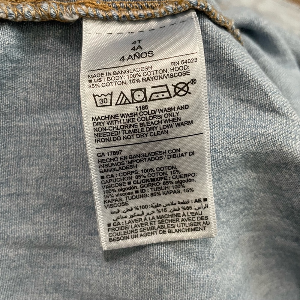 Old Navy Toddler Girls Long Sleeve Light Wash Denim Button Down Top Size 4T - Picture 5 of 5